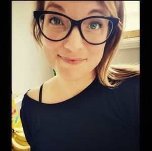 Meet your Posher, Jillian